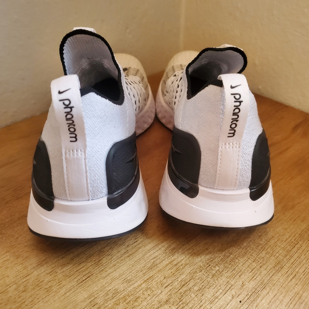 Nike React Phantom Run Flyknit 2. Oreo True White/Black" Womens 9.5 - Picture 3 of 9